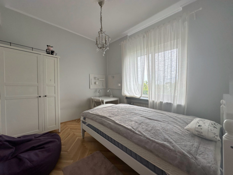 Toamnei Eminescu - apartament elegant în clădire 