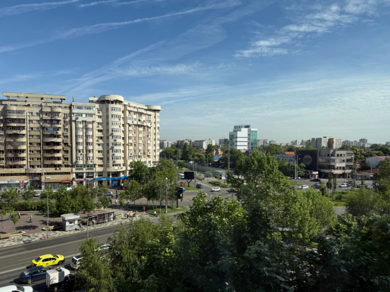 2 camere   B-dul Decebal la 2 minute de metrou Piața Muncii