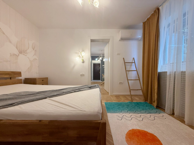 Apartament cu personalitate, lângă Cișmigiu – proaspăt renovat, prima închiriere