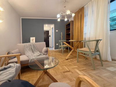 Apartament cu personalitate, lângă Cișmigiu – proaspăt renovat, prima închiriere