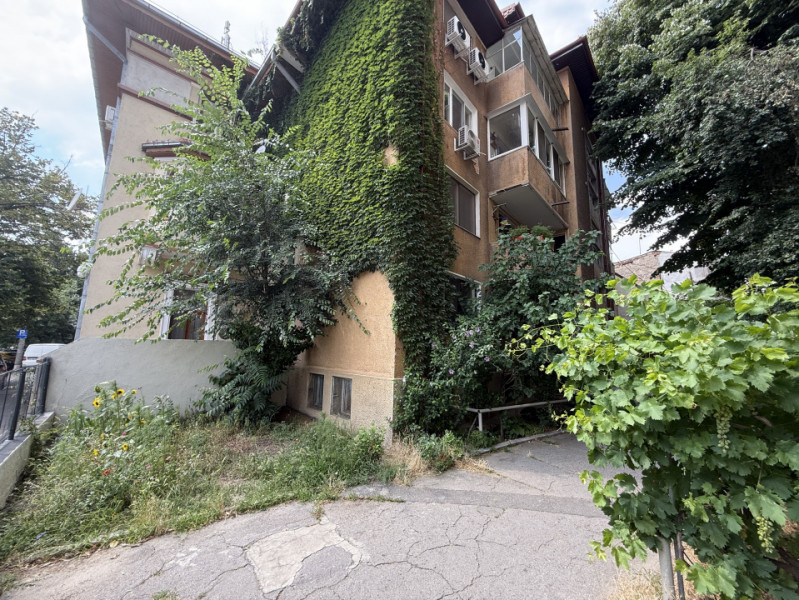 Apartament cu personalitate, lângă Cișmigiu – proaspăt renovat, prima închiriere