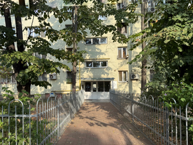 3 camere semidecomandat pe 1 Decembrie 1918 – lângă parc IOR și Mall Park Lake