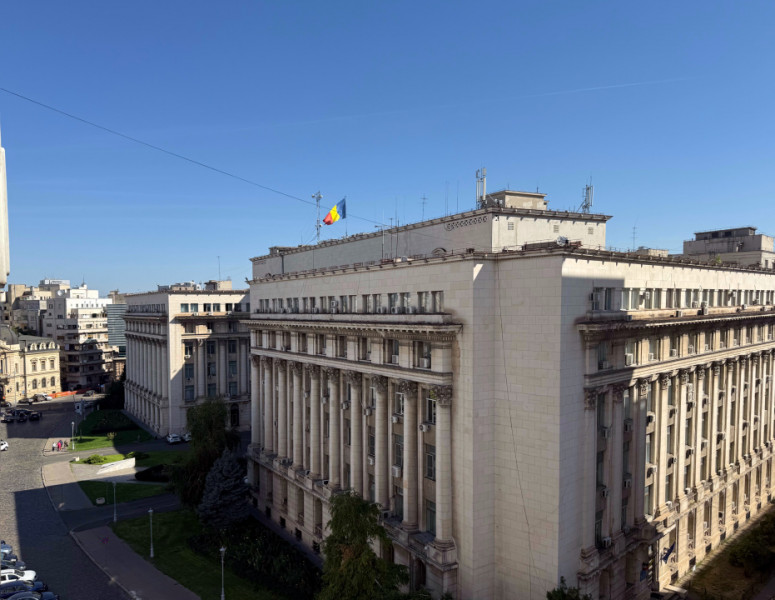 Garsonieră ultracentrală, lângă metrou Universitate – Str. Academiei