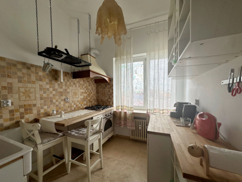 3 camere cu personalitate, pe strada Toamnei