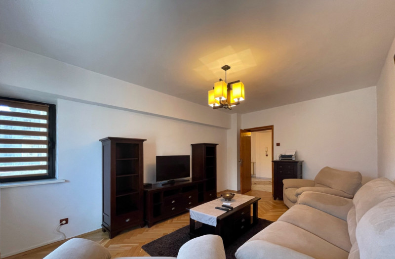 De vânzare – Apartament 2 camere | Zona Piața Unirii | Bloc monolit