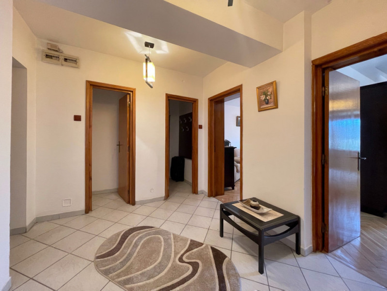 De vânzare – Apartament 2 camere | Zona Piața Unirii | Bloc monolit