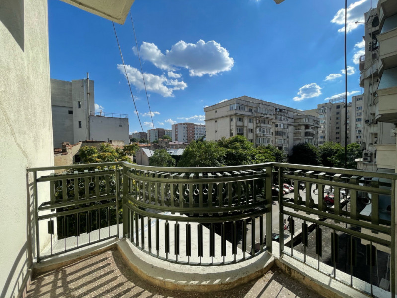 De vânzare – Apartament 2 camere | Zona Piața Unirii | Bloc monolit