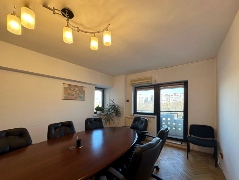 3 camere Piața Unirii | vedere deschisă către Dâmbovița | 2 băi | 3 balcoane