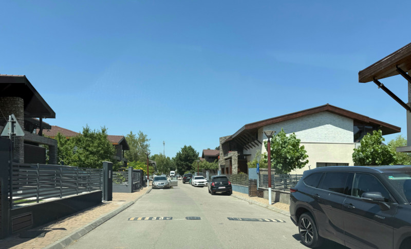 Vila ideală în Swan Lake  Village Cernica– confort și siguranță