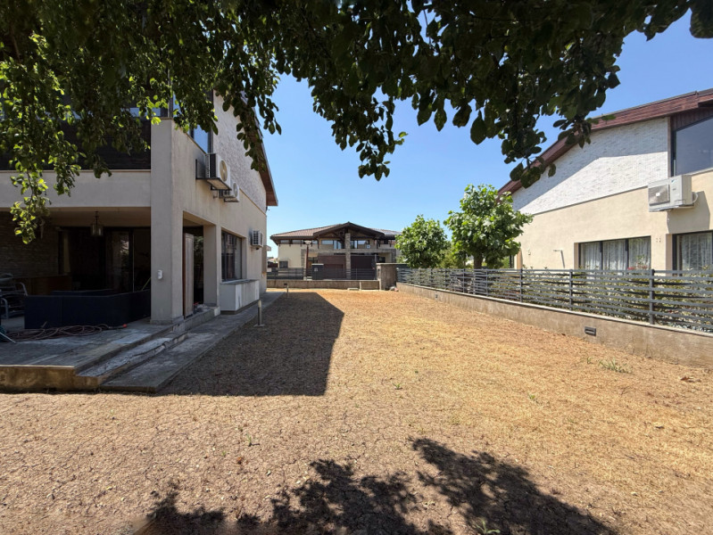 Vila ideală în Swan Lake  Village Cernica– confort și siguranță