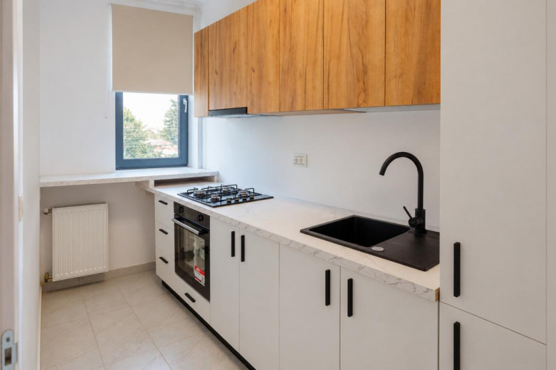Garsonieră cu bucătărie separată și balcon, str. Frăției nr. 7, Ploiești