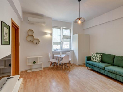 Garsoniera cocheta  la 1 minut de metrou Universitate